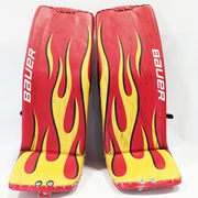 Bauer Supreme Ultrasonic - Jambières de gardien de but AHL Pro Stock d'occasion (Flammes rouges/jaunes)