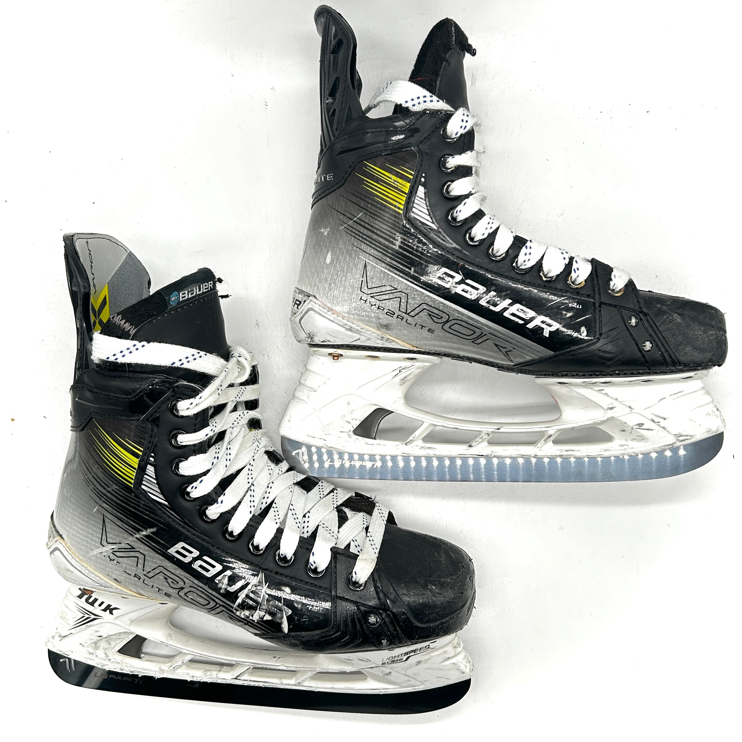 Bauer Vapor Hyperlite 2 - Used NHL Pro Stock Skates - Teuvo Teräväinen - Size 7.75D