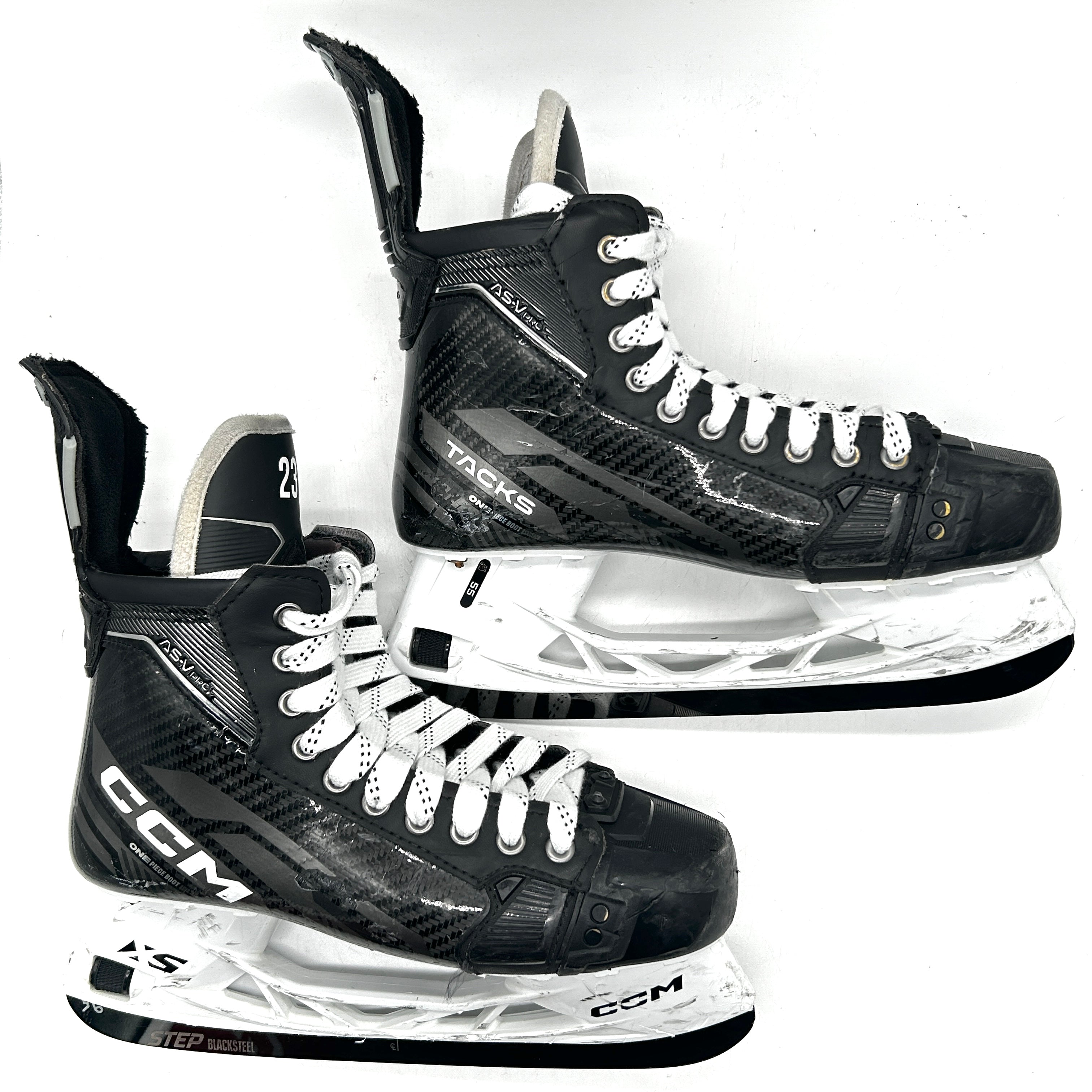 CCM Tacks AS-V Pro - Used Pro Stock Skates - Size 9