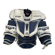 CCM Extreme Flex Shield II - Plastron de gardien de but professionnel d'occasion (blanc/bleu marine)