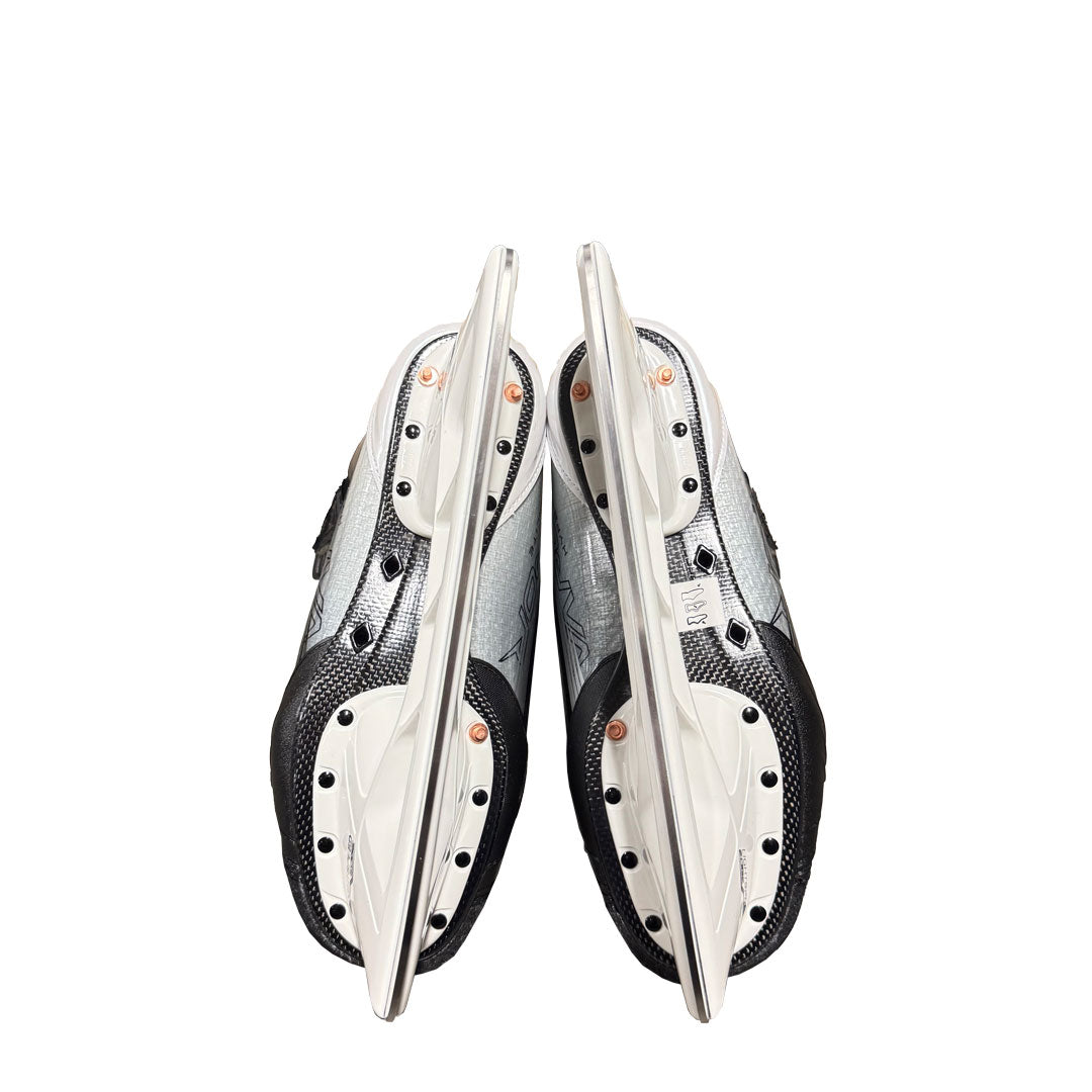 Bauer Vapor Hyperlite 2 - Pro Stock Hockey Skates - Size R:9.5/L:9