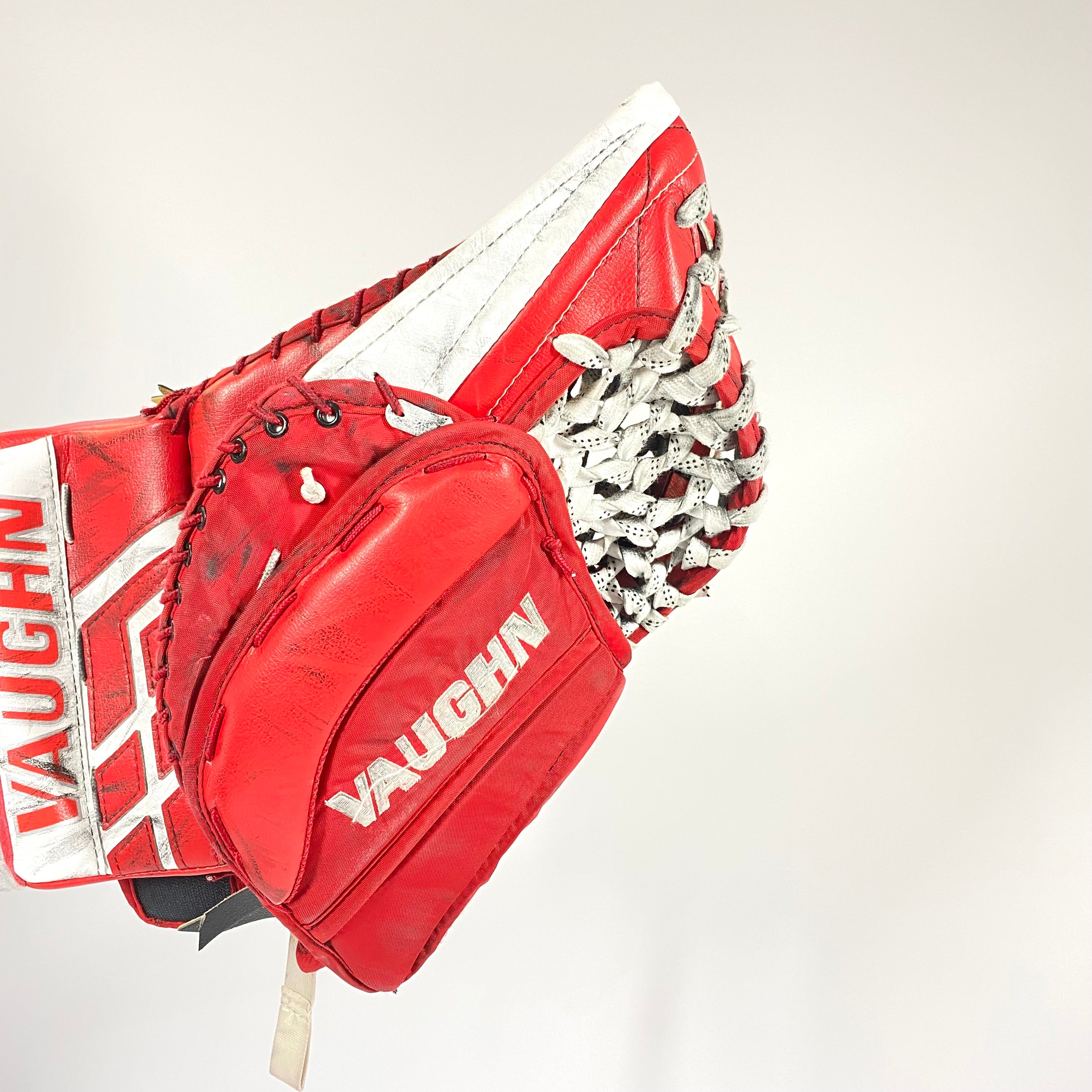 Vaughn Velocity VE8 - Pro Stock Goalie Pads - Full Set (Red/White)