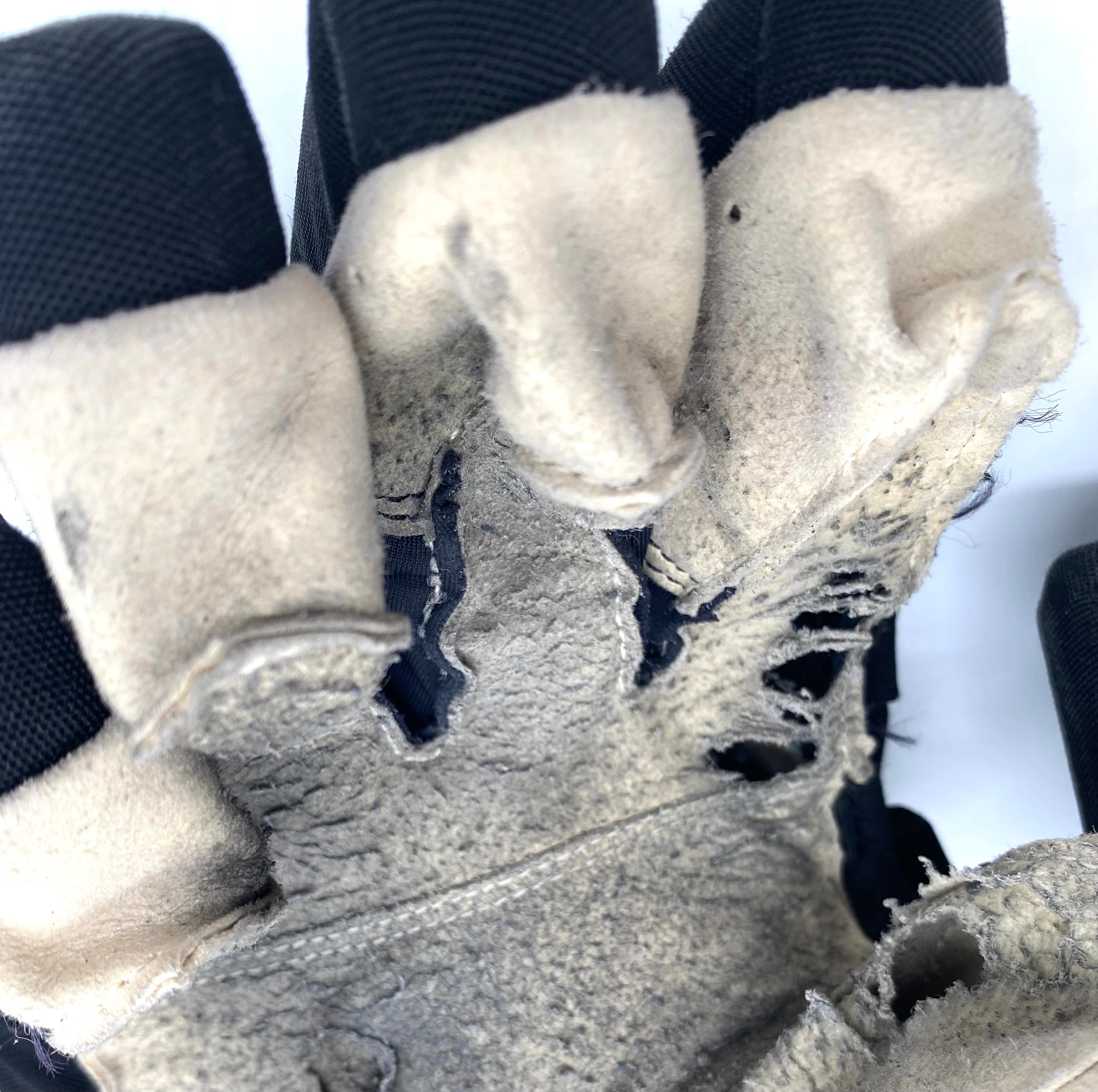 Bauer Pro Series - Used Pro Stock Glove (Black/Orange)