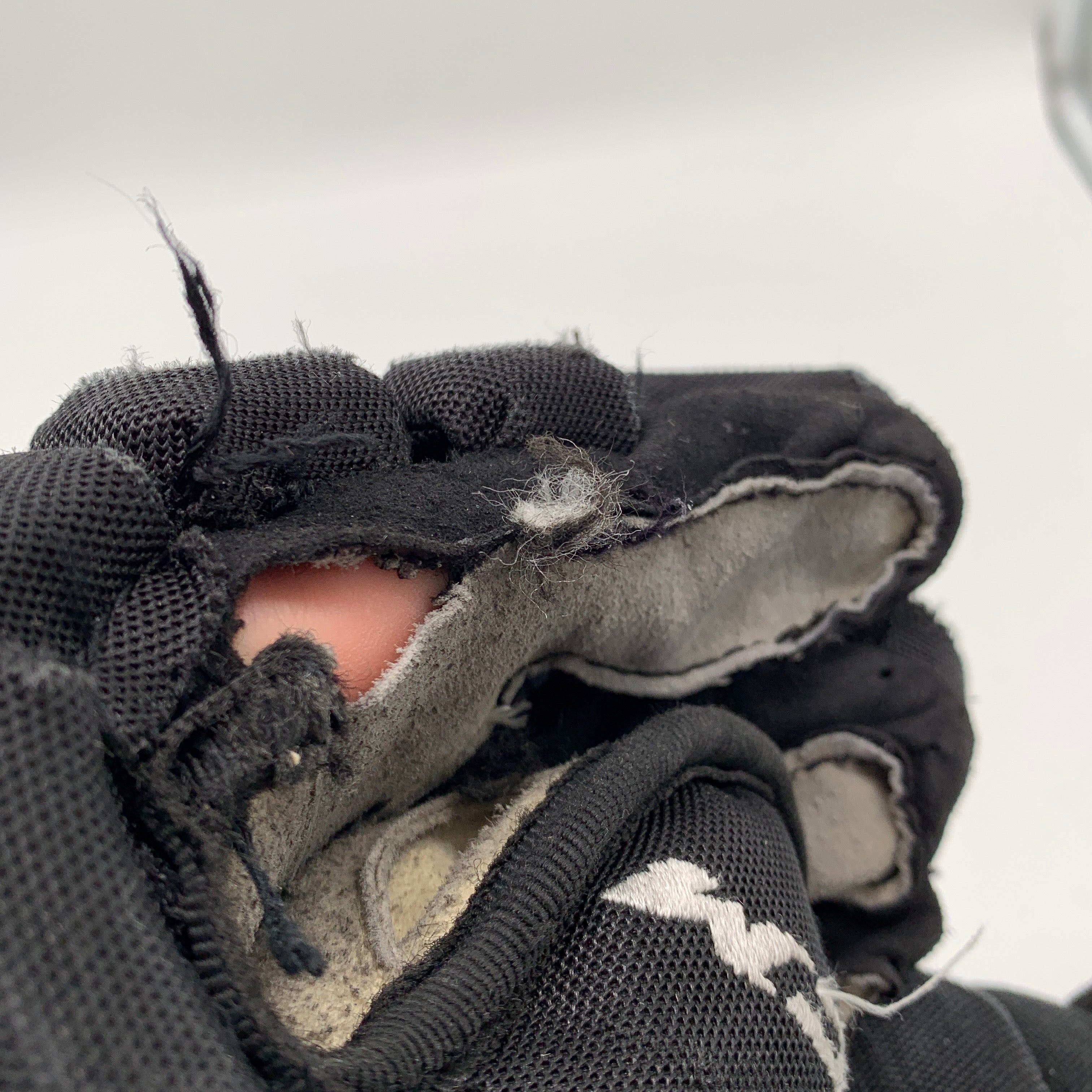 CCM HGTK - Used Pro Stock Glove (Black)