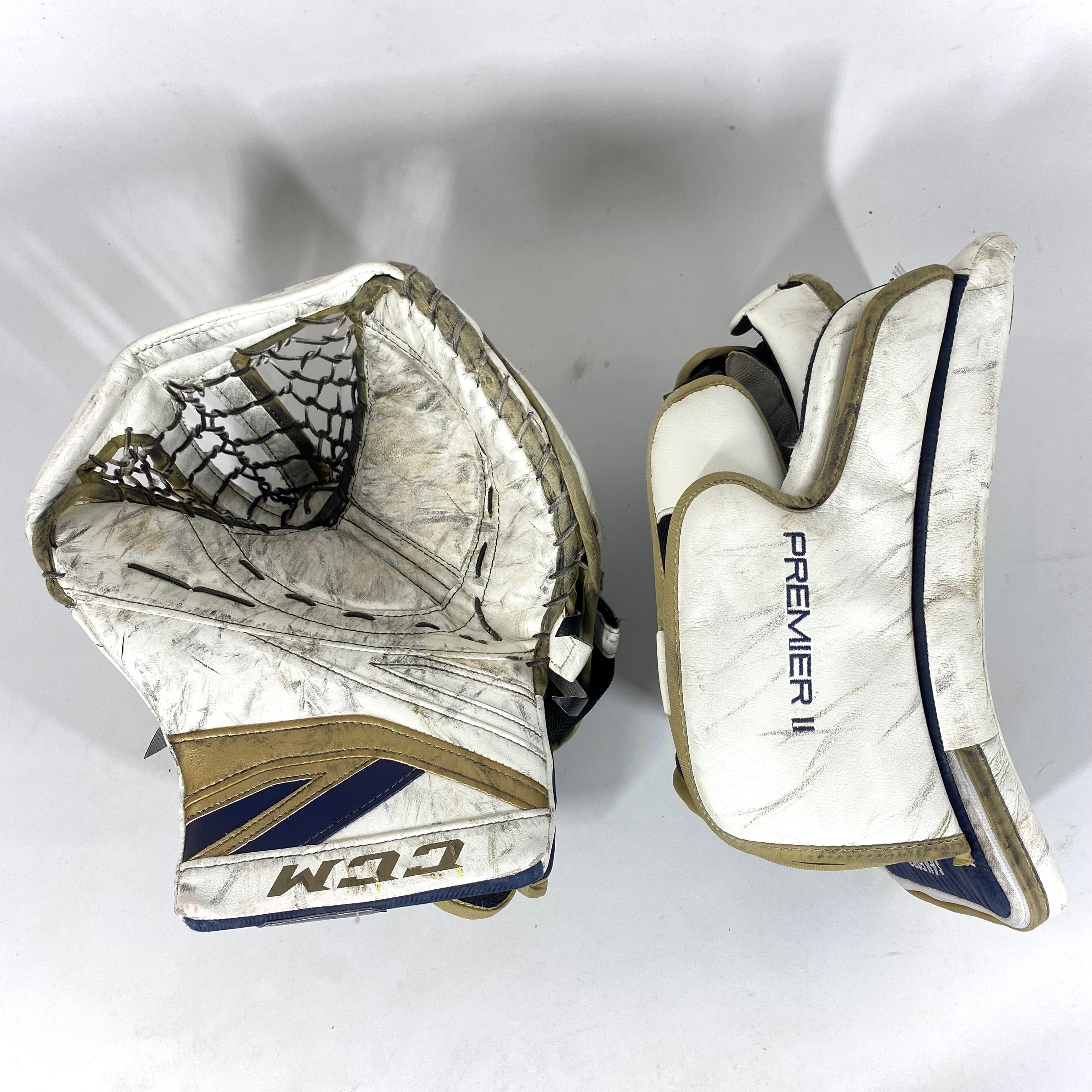 CCM Premier II - Ensemble de gardien de but complet NCAA Pro Stock d'occasion (blanc/or/bleu)