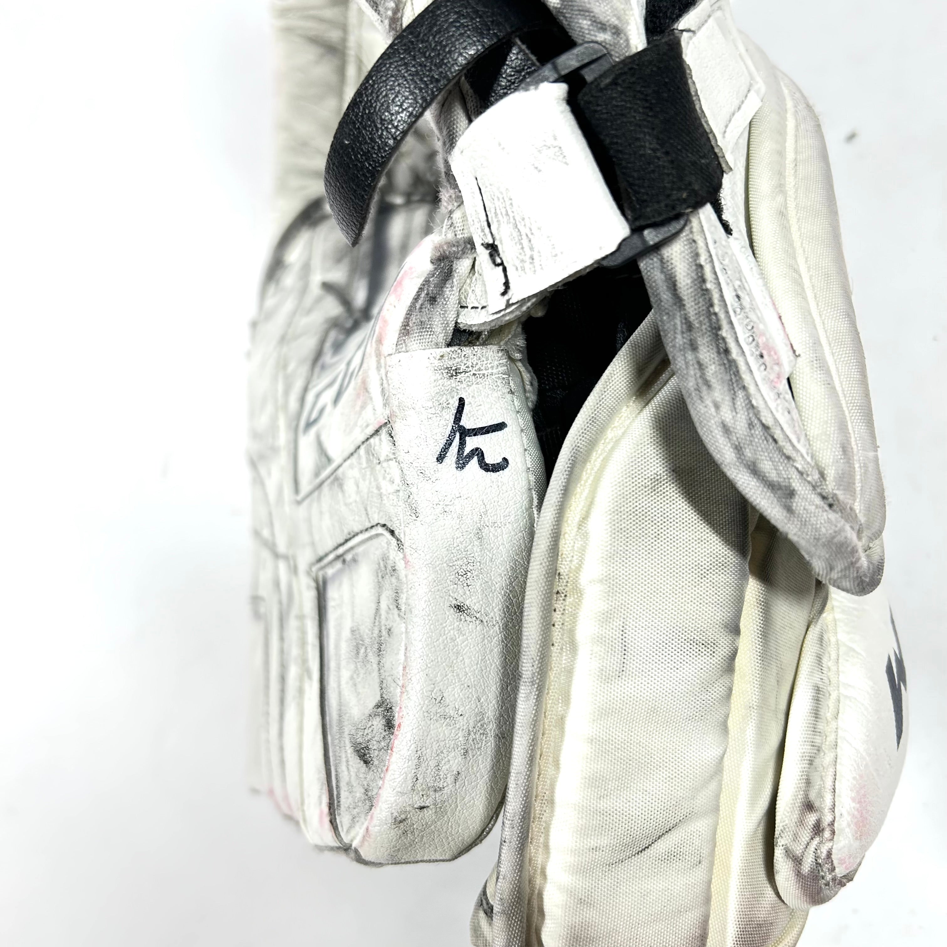 CCM AXIS - Used Pro Stock Goalie Glove (White)