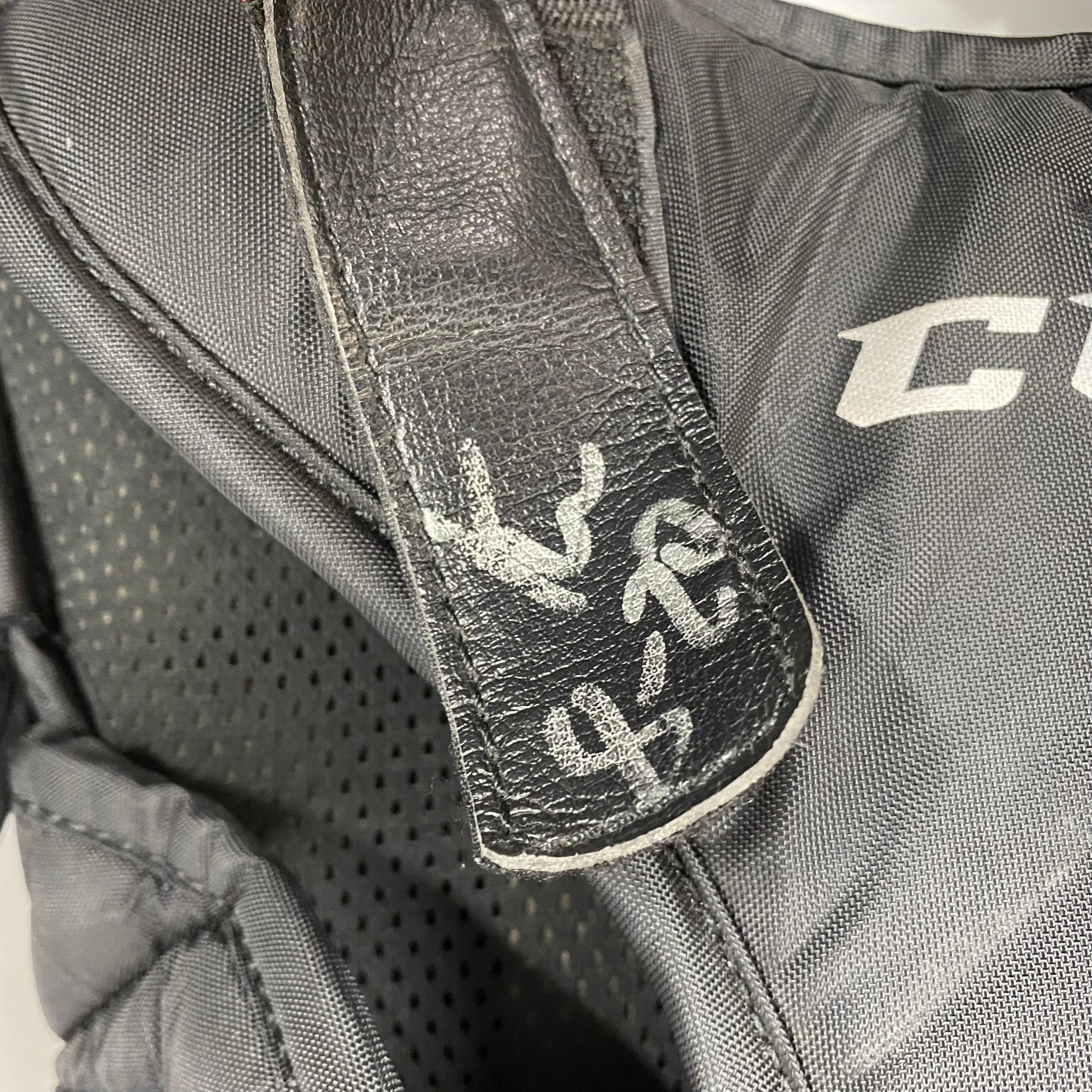 CCM CL PRO - Plastron de gardien de but Pro Stock d'occasion (noir)