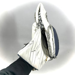 CCM Extreme Flex 5 - Gant de gardien de but Pro Stock d'occasion (blanc/bleu marine)