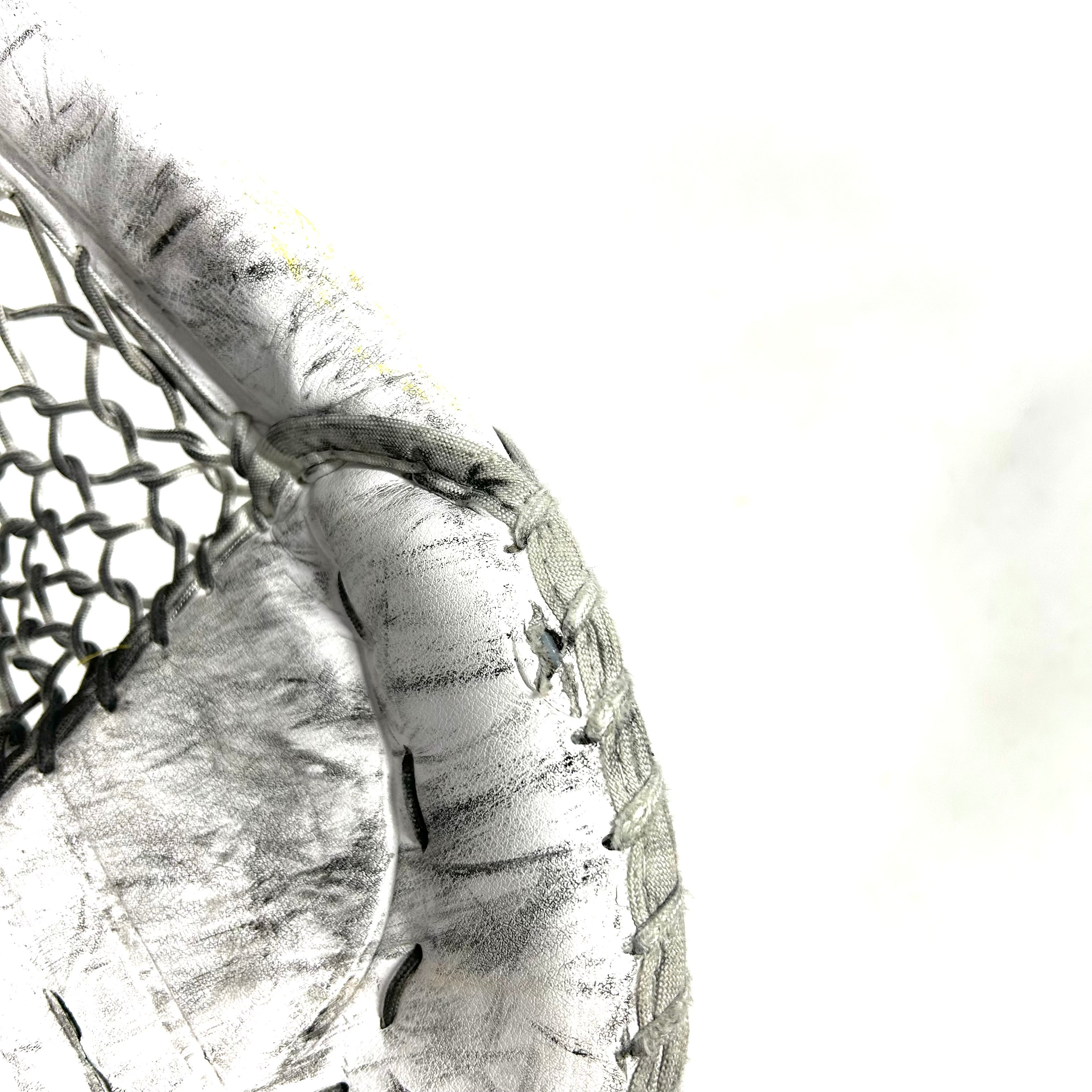 Bauer Vapor Hyperlite - Used Pro Stock Goalie Glove (White)