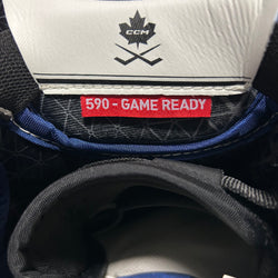CCM Extreme Flex 6 - Gant de gardien de but NHL Pro Stock d'occasion - Arturs Silovs (blanc/bleu/vert)