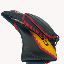 CCM Extreme Flex 6 - Gant de gardien de but AHL Pro Stock d'occasion (noir/jaune/rouge)