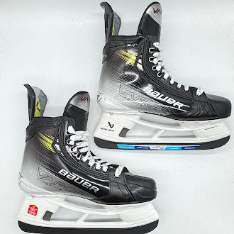 Bauer Vapor Hyperlite 2 - Pro Stock Hockey Skates - Size 8.5D Fit 3