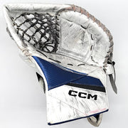 CCM Axis 2 - Gant de gardien de but Pro Stock d'occasion - (Blanc/Bleu/Noir)