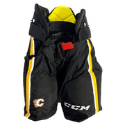 Pantalon de hockey CCM HPTK Pro Stock – Flames de Calgary (LNH) – Noir/Blanc/Jaune
